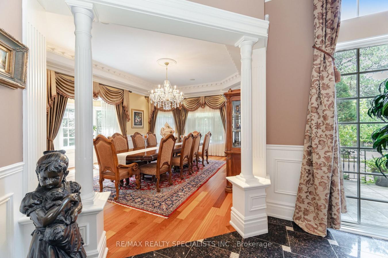 Richmond Hill, ON, L4C 6P7, Canada, 7 Bedrooms Bedrooms, ,10 BathroomsBathrooms,Residential,For Sale,1914519