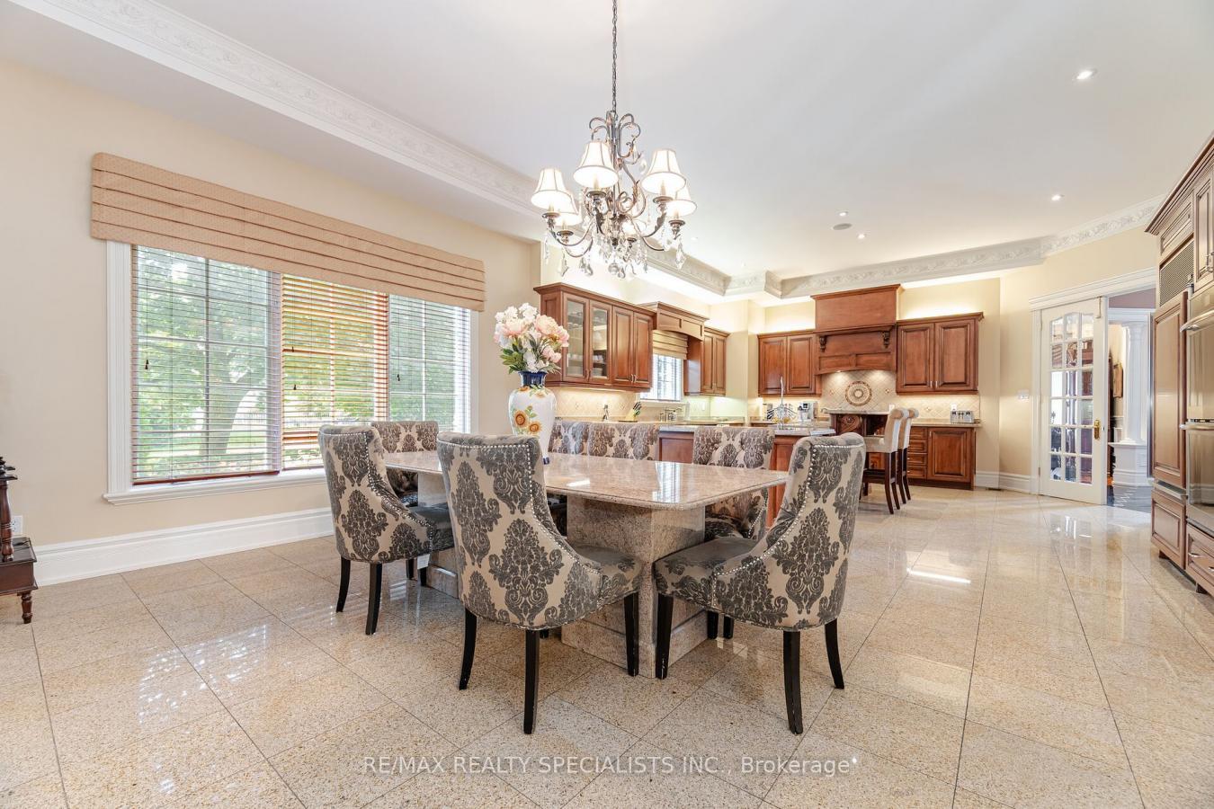 Richmond Hill, ON, L4C 6P7, Canada, 7 Bedrooms Bedrooms, ,10 BathroomsBathrooms,Residential,For Sale,1914519