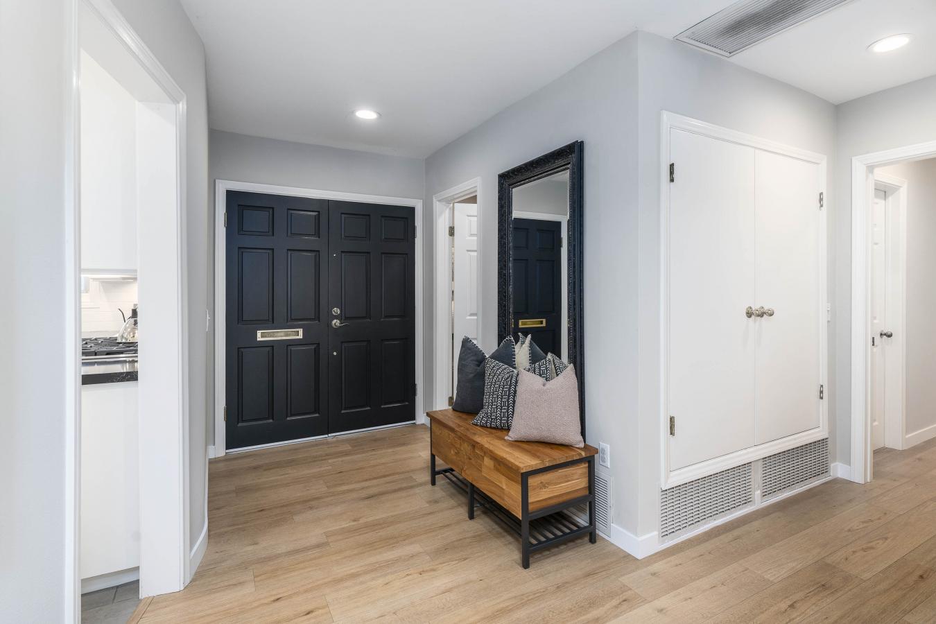 Woodland Hills, California, 91367, United States, 4 Bedrooms Bedrooms, ,3 BathroomsBathrooms,Residential,For Sale,1914517