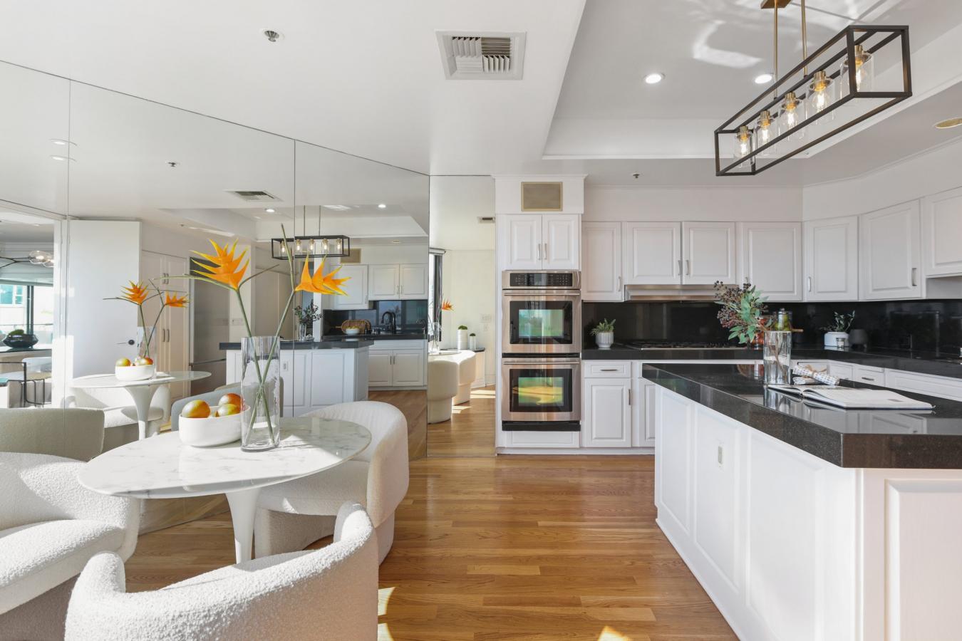 Los Angeles, Los Angeles, 90024, United States, 2 Bedrooms Bedrooms, ,2 BathroomsBathrooms,Residential,For Sale,1914516