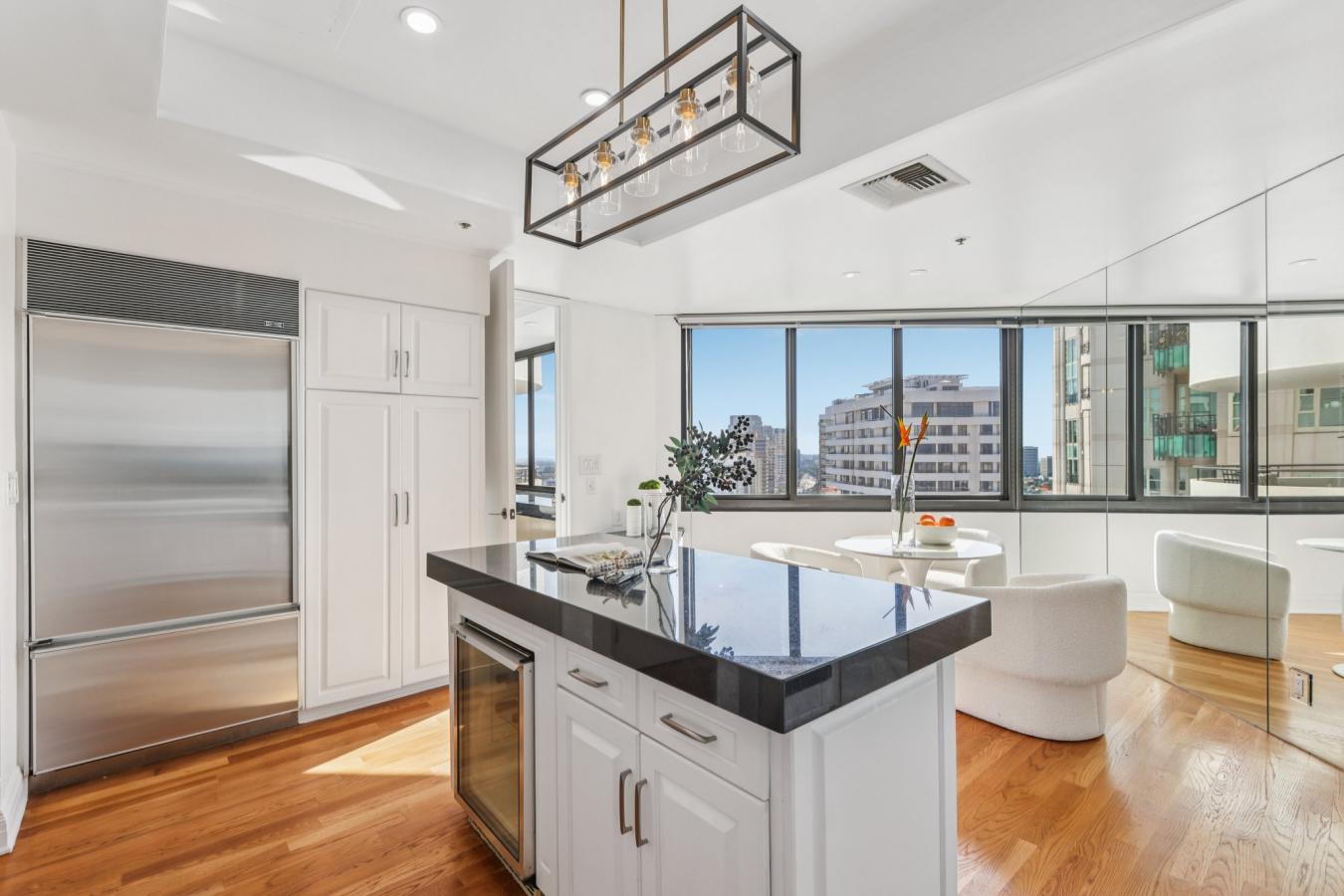 Los Angeles, Los Angeles, 90024, United States, 2 Bedrooms Bedrooms, ,2 BathroomsBathrooms,Residential,For Sale,1914516