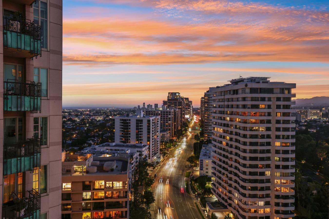 Los Angeles, Los Angeles, 90024, United States, 2 Bedrooms Bedrooms, ,2 BathroomsBathrooms,Residential,For Sale,1914516