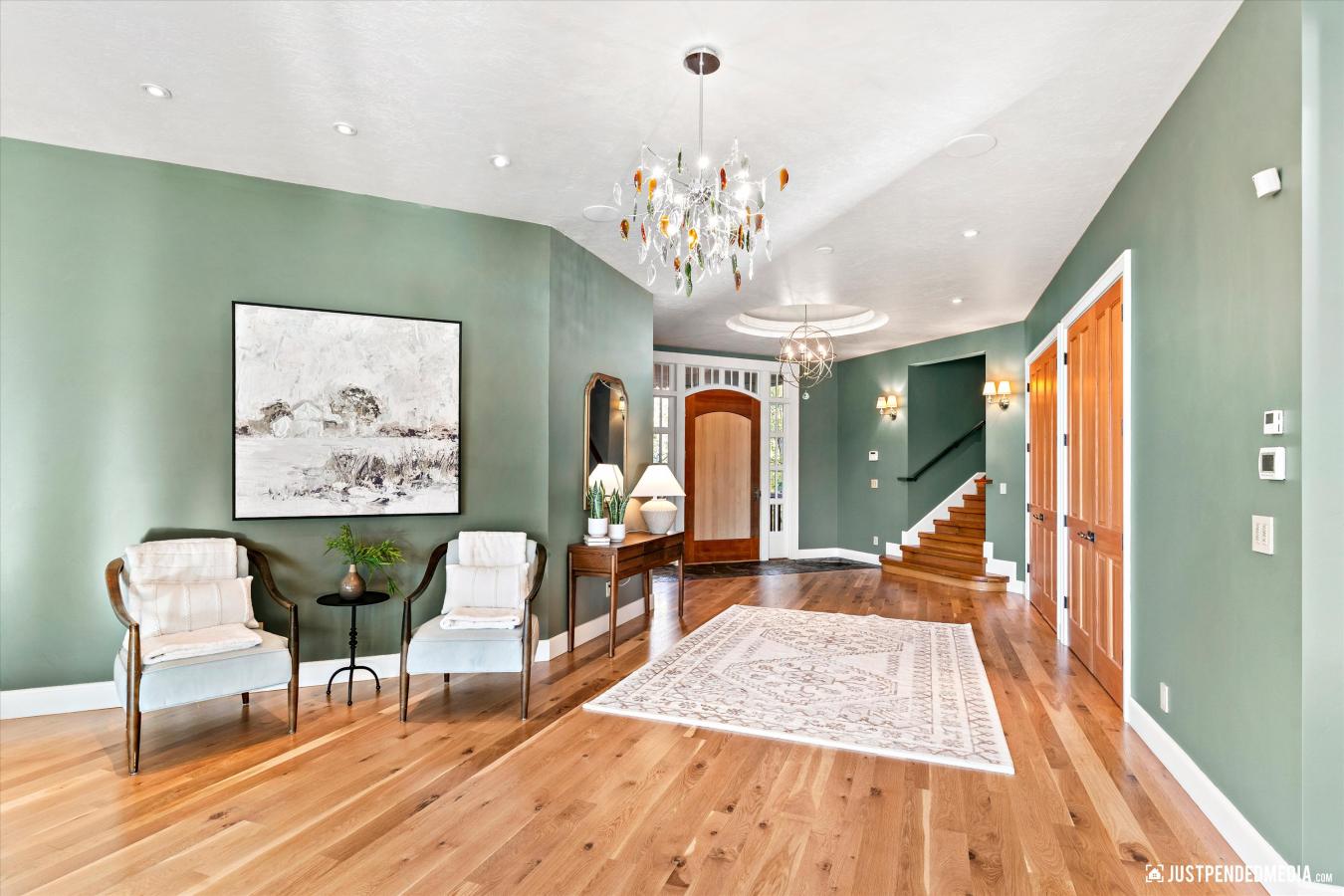 Anchorage, Anchorage, 99502, United States, 5 Bedrooms Bedrooms, ,7 BathroomsBathrooms,Residential,For Sale,1964668