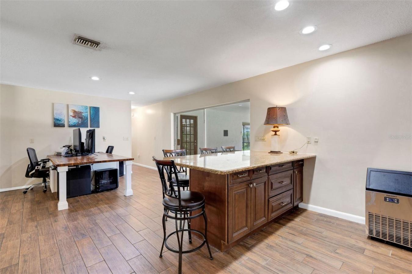 LAKELAND, Polk, 33813, United States, 4 Bedrooms Bedrooms, ,3 BathroomsBathrooms,Residential,For Sale,1914514