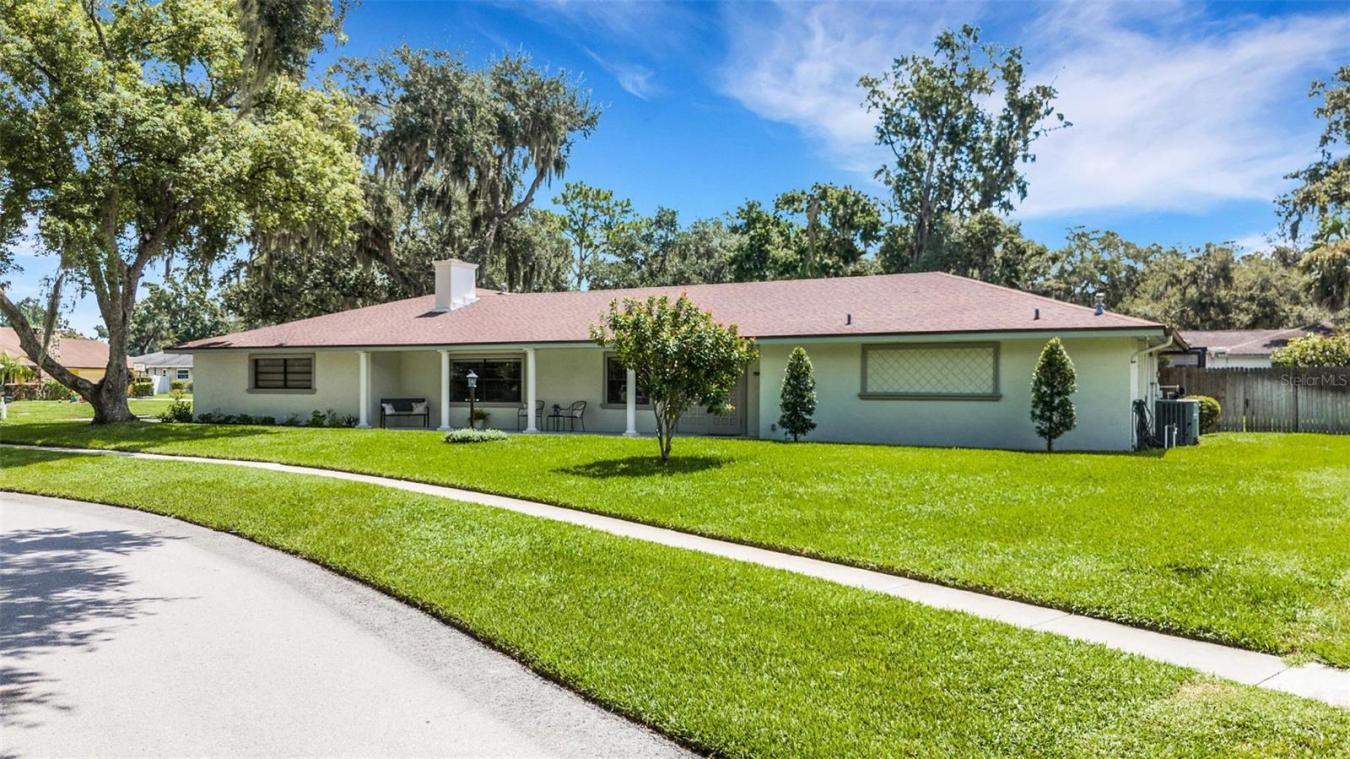 LAKELAND, Polk, 33813, United States, 4 Bedrooms Bedrooms, ,3 BathroomsBathrooms,Residential,For Sale,1914514