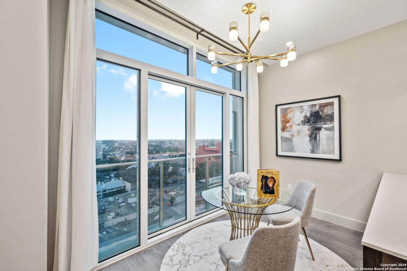 San Antonio, Bexar, 78205, United States, 3 Bedrooms Bedrooms, ,2 BathroomsBathrooms,Residential,For Sale,1914510
