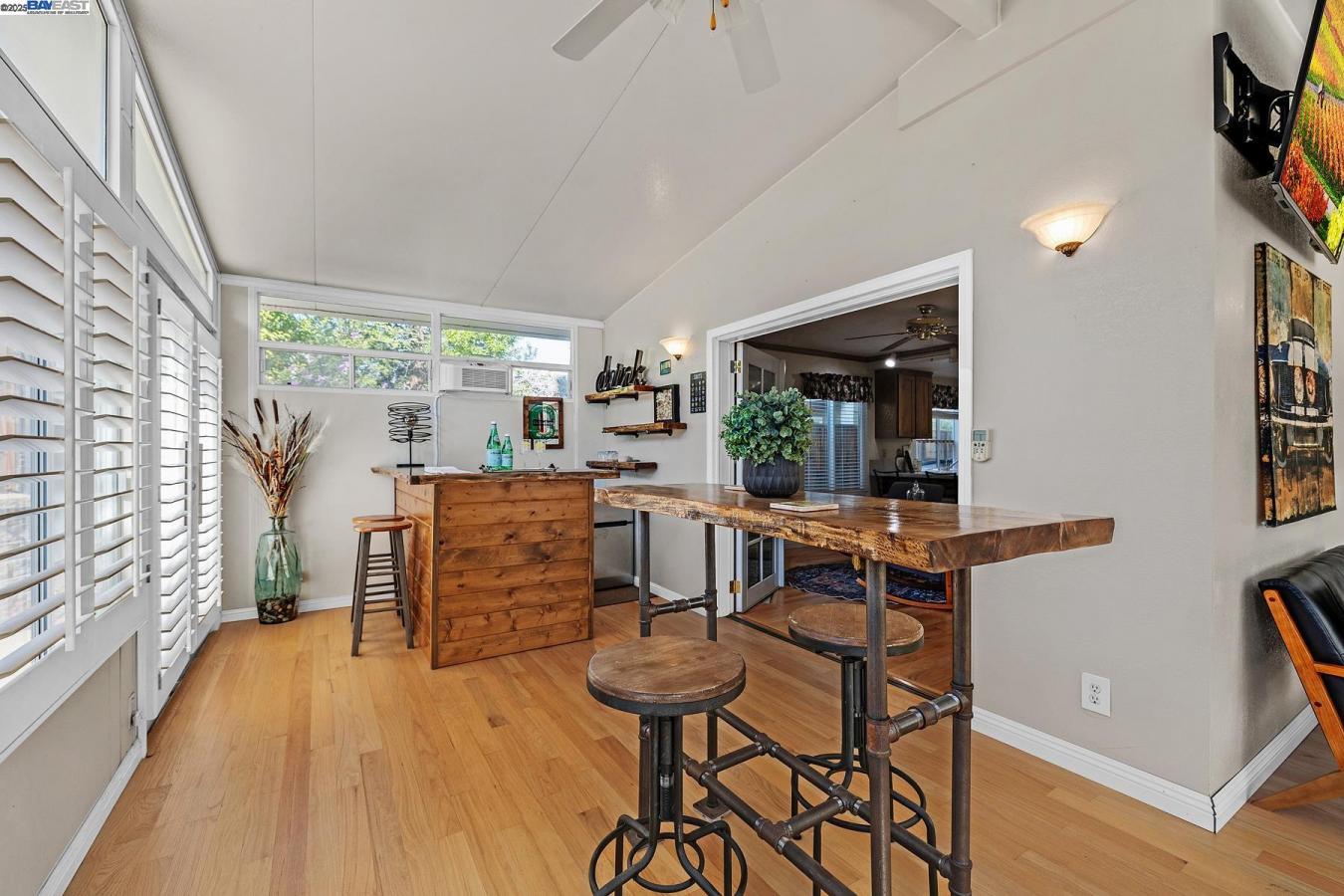 Pleasanton, Alameda, 94566, United States, 3 Bedrooms Bedrooms, ,2 BathroomsBathrooms,Residential,For Sale,1914505