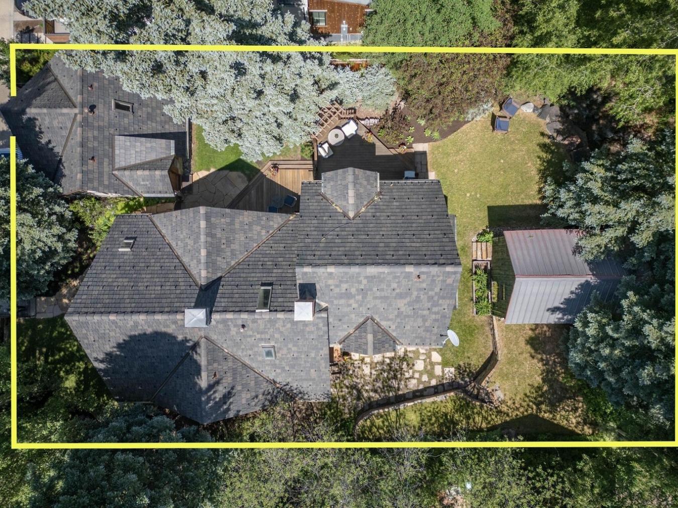 Telluride, Colorado, 81435, United States, 4 Bedrooms Bedrooms, ,3 BathroomsBathrooms,Residential,For Sale,1914504