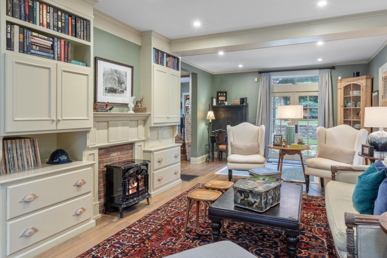 Telluride, Colorado, 81435, United States, 4 Bedrooms Bedrooms, ,3 BathroomsBathrooms,Residential,For Sale,1914504