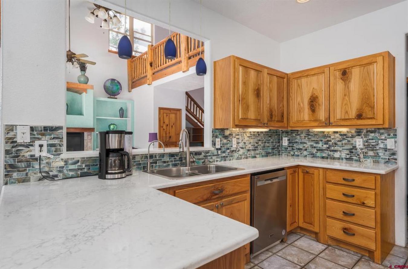 Durango, La Plata, 81301, United States, 3 Bedrooms Bedrooms, ,3 BathroomsBathrooms,Residential,For Sale,1914502