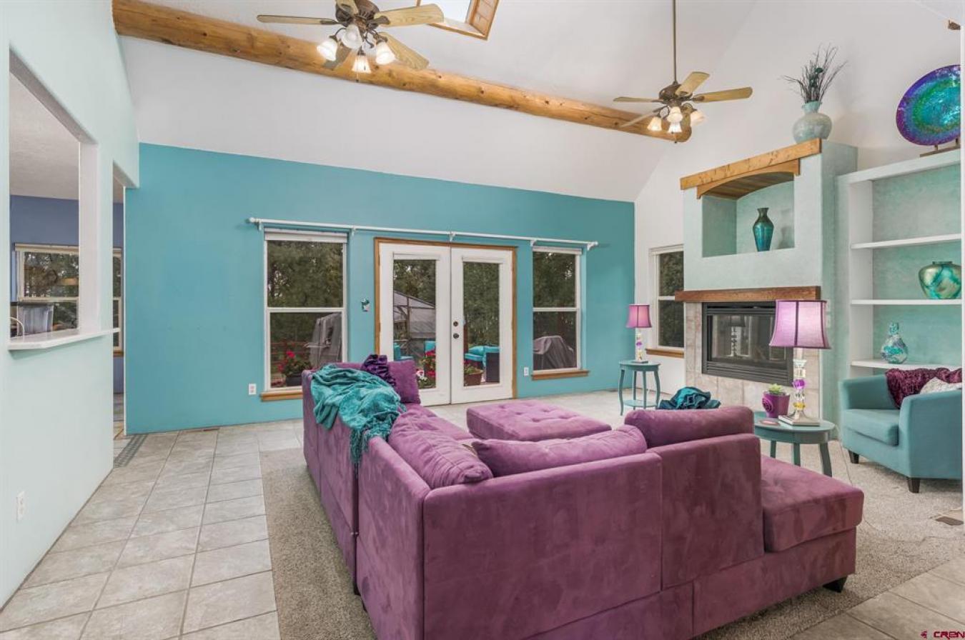 Durango, La Plata, 81301, United States, 3 Bedrooms Bedrooms, ,3 BathroomsBathrooms,Residential,For Sale,1914502