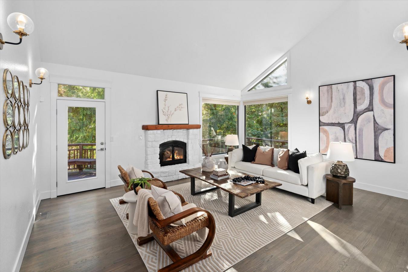 Bellevue, King, 98004, United States, 5 Bedrooms Bedrooms, ,3 BathroomsBathrooms,Residential,For Sale,1914499