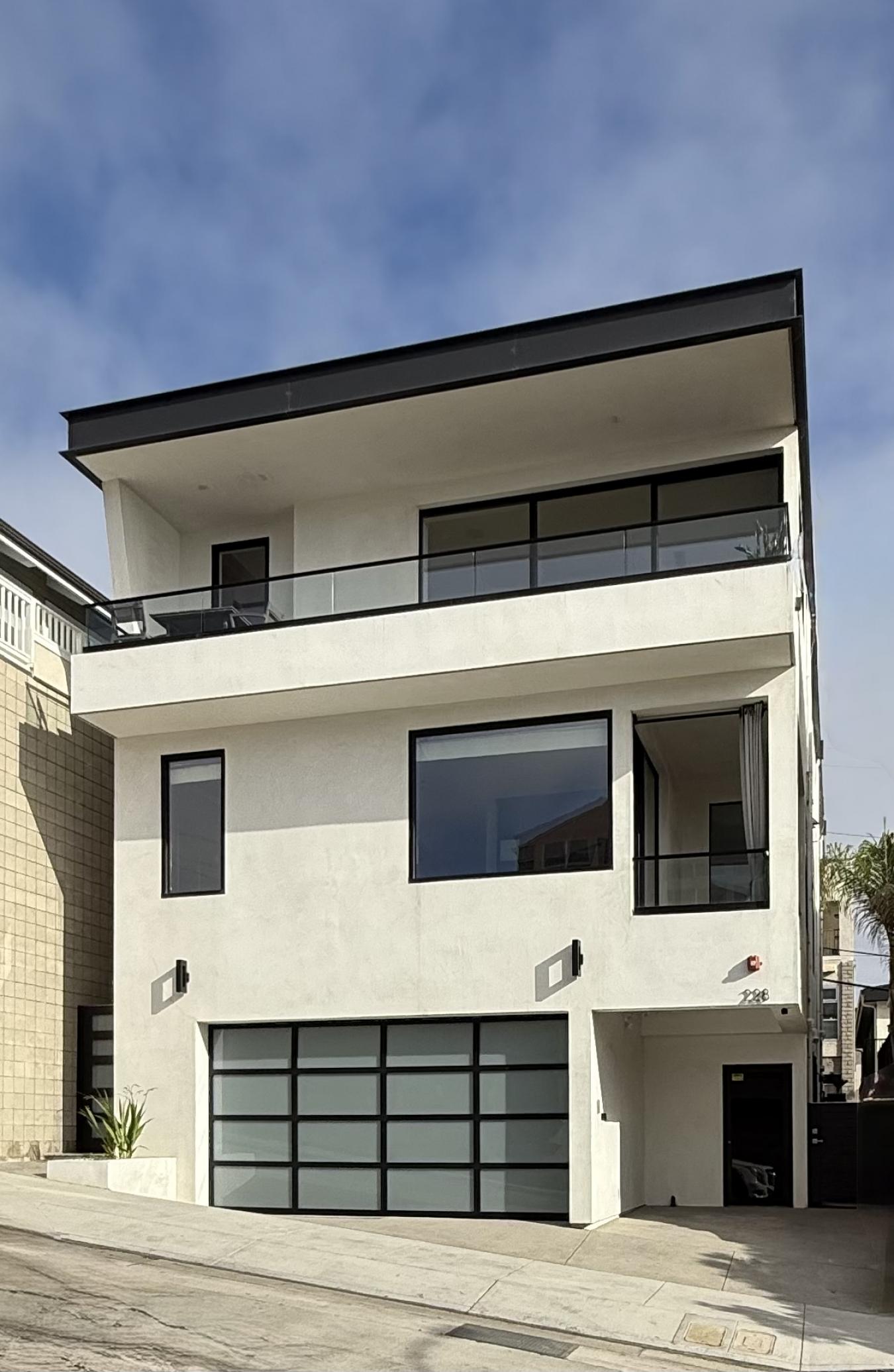 Manhattan Beach, California, 90266, United States, 3 Bedrooms Bedrooms, ,3 BathroomsBathrooms,Residential,For Sale,1914498