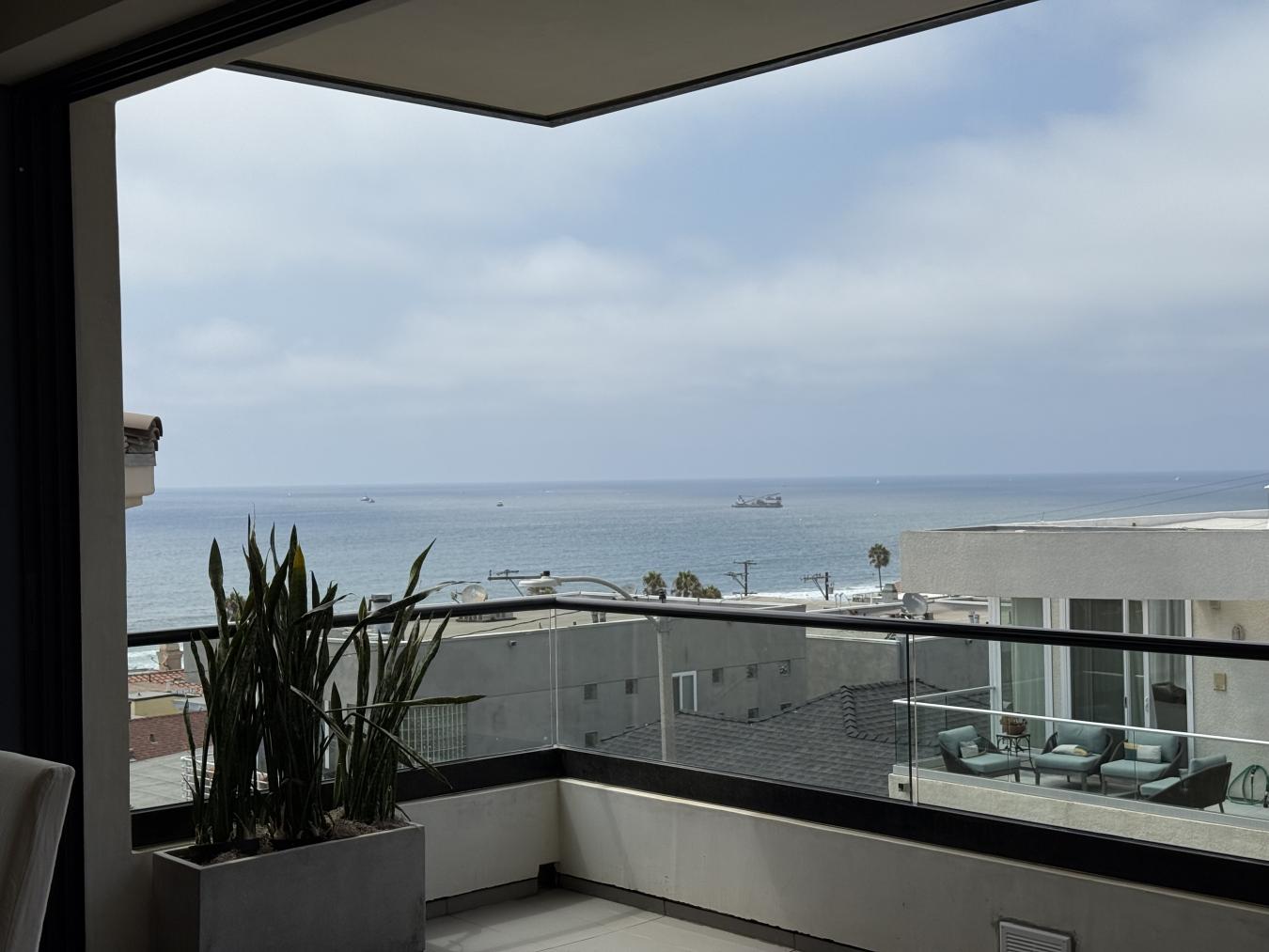 Manhattan Beach, California, 90266, United States, 3 Bedrooms Bedrooms, ,3 BathroomsBathrooms,Residential,For Sale,1914498