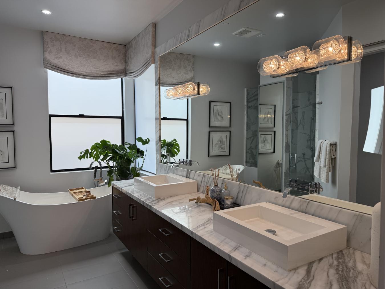 Manhattan Beach, California, 90266, United States, 3 Bedrooms Bedrooms, ,3 BathroomsBathrooms,Residential,For Sale,1914498