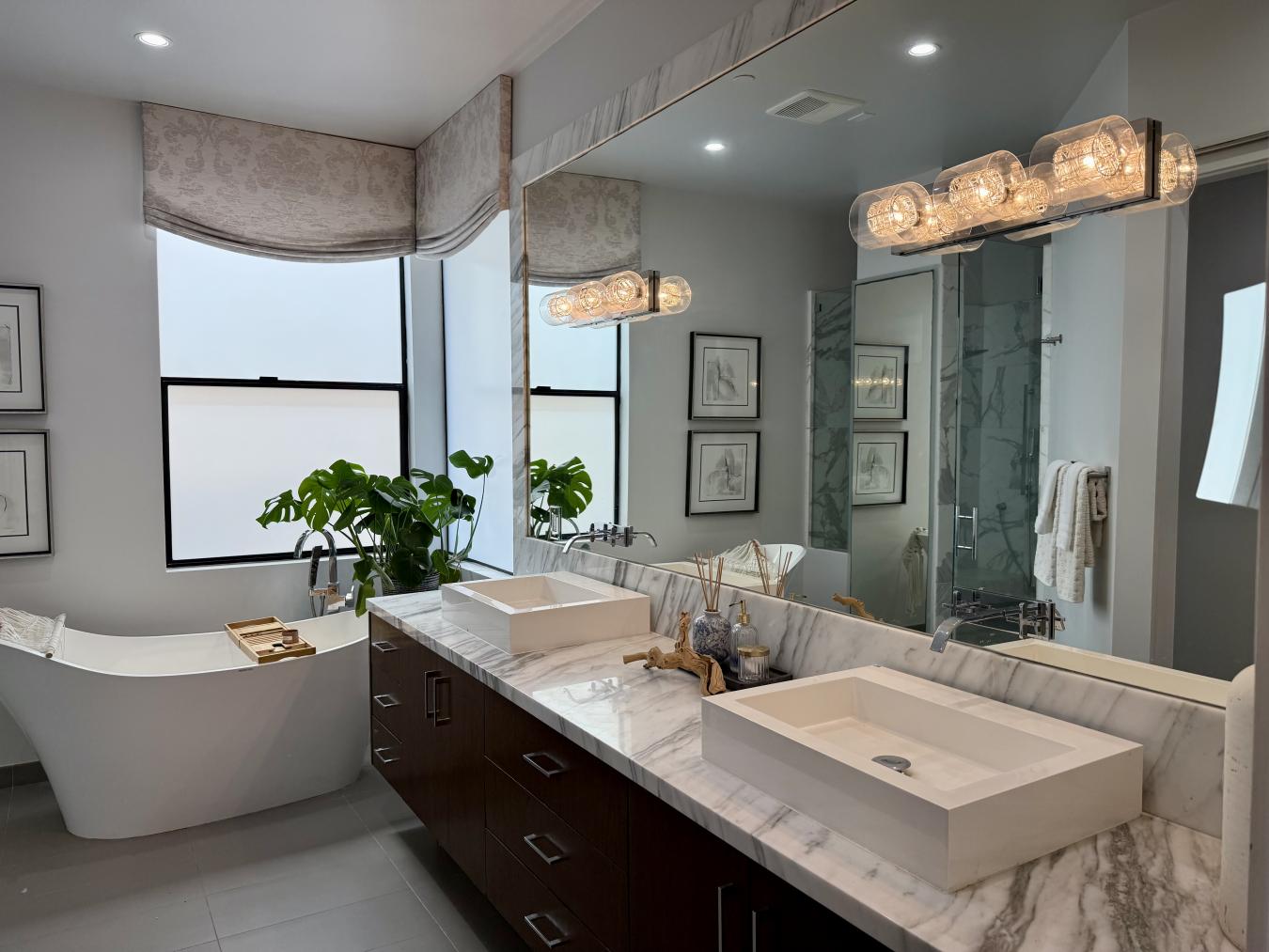 Manhattan Beach, California, 90266, United States, 3 Bedrooms Bedrooms, ,3 BathroomsBathrooms,Residential,For Sale,1914498