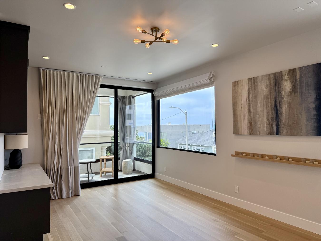 Manhattan Beach, California, 90266, United States, 3 Bedrooms Bedrooms, ,3 BathroomsBathrooms,Residential,For Sale,1914498