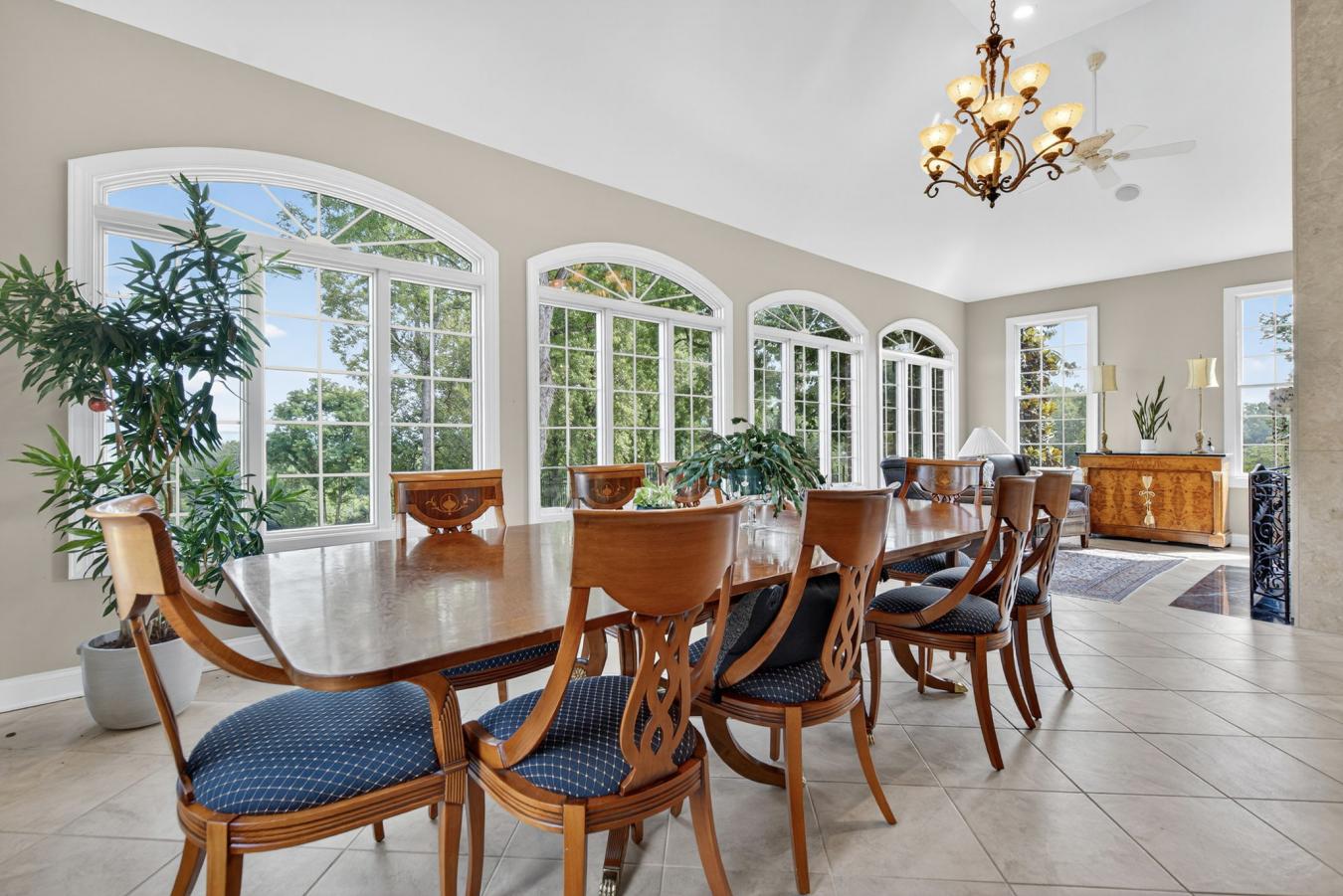 Warrenton, FauquieR, 20186, United States, 5 Bedrooms Bedrooms, ,6 BathroomsBathrooms,Residential,For Sale,1922606