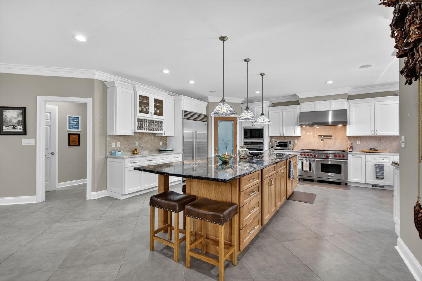 Warrenton, FauquieR, 20186, United States, 5 Bedrooms Bedrooms, ,6 BathroomsBathrooms,Residential,For Sale,1922606
