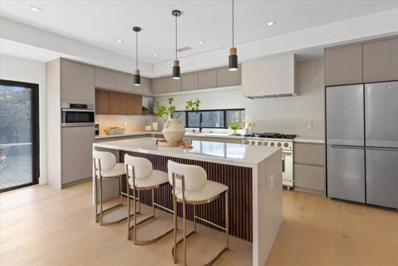 San Jose, Santa Clara, 95148, United States, 5 Bedrooms Bedrooms, ,3 BathroomsBathrooms,Residential,For Sale,1914495