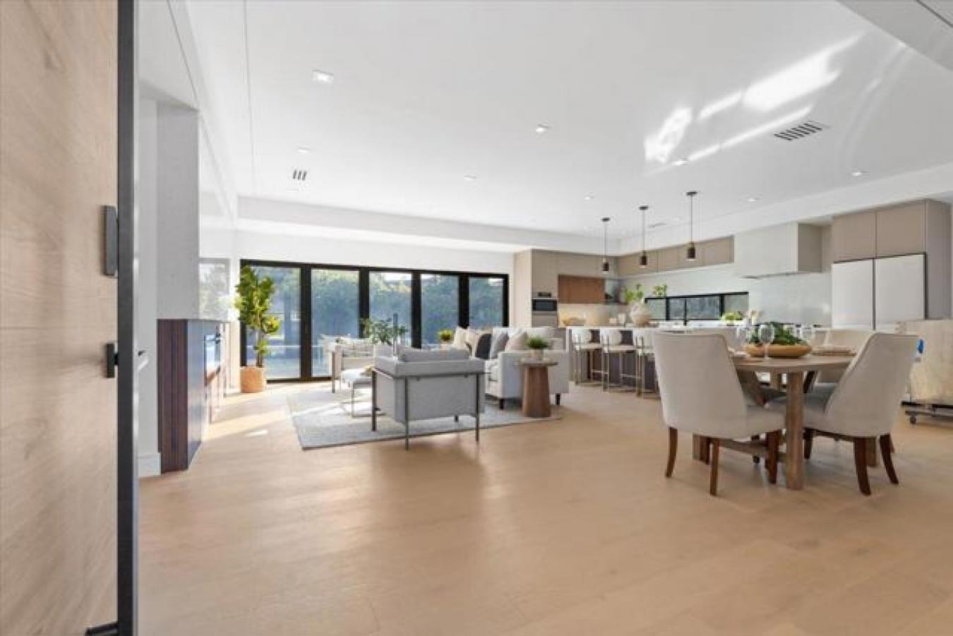 San Jose, Santa Clara, 95148, United States, 5 Bedrooms Bedrooms, ,3 BathroomsBathrooms,Residential,For Sale,1914495