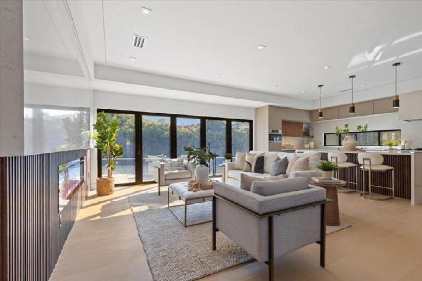 San Jose, Santa Clara, 95148, United States, 5 Bedrooms Bedrooms, ,3 BathroomsBathrooms,Residential,For Sale,1914495