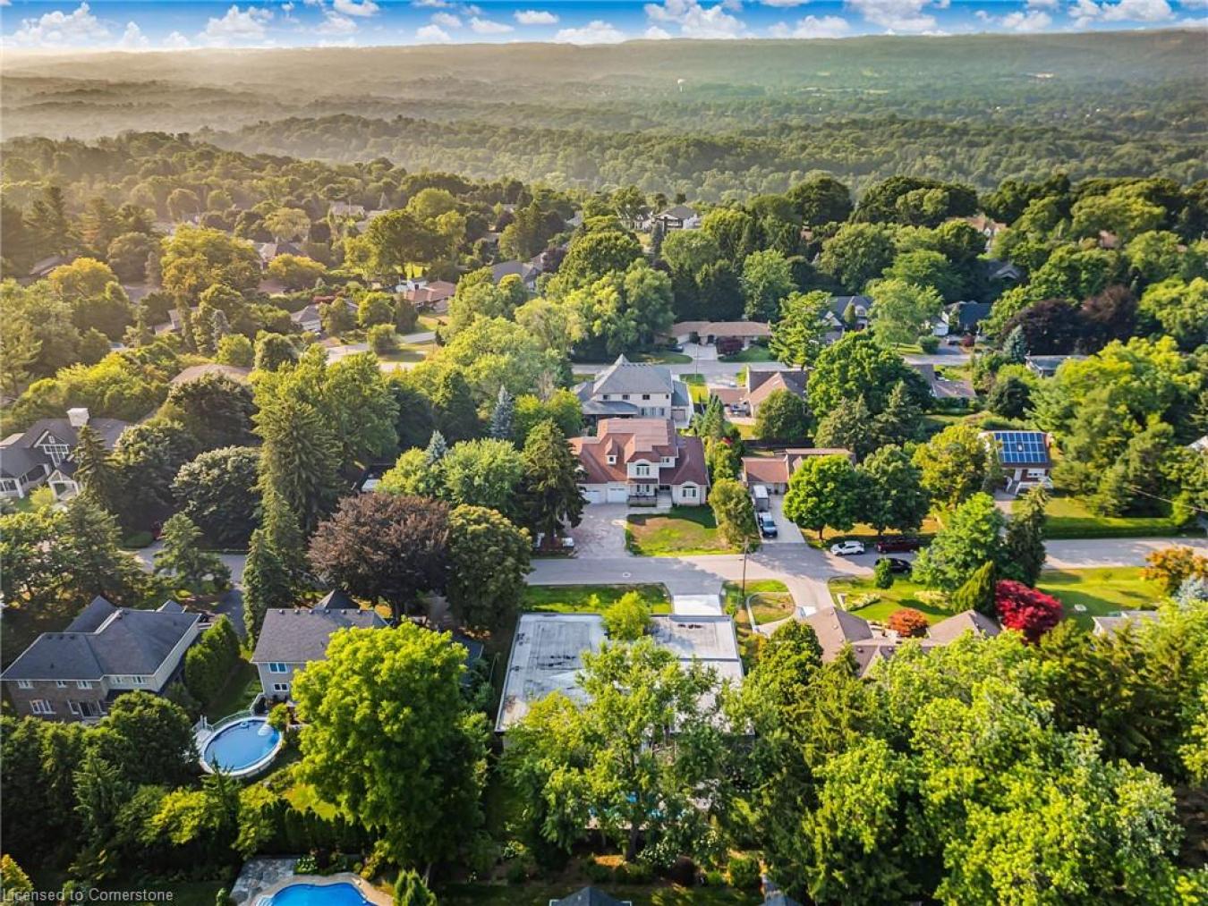 Ancaster, Hamilton, L9G 3E9, Canada, 5 Bedrooms Bedrooms, ,6 BathroomsBathrooms,Residential,For Sale,1914875