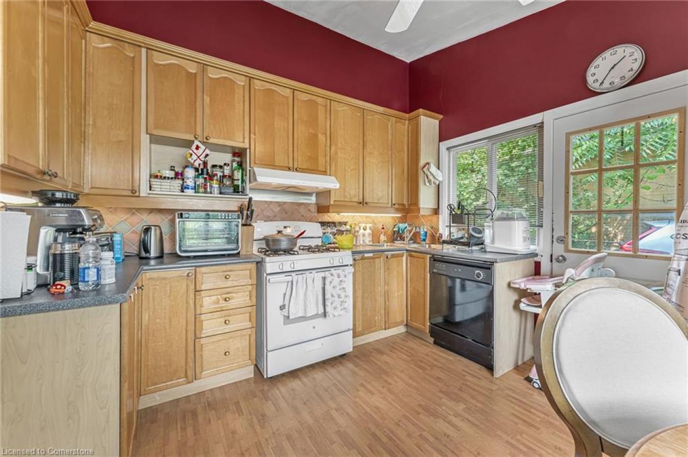 Oakville, Halton, L6K 2C5, Canada, 3 Bedrooms Bedrooms, ,2 BathroomsBathrooms,Residential,For Sale,1914876