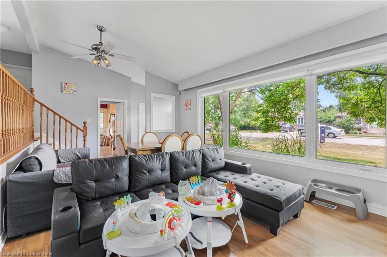 Oakville, Halton, L6K 2C5, Canada, 3 Bedrooms Bedrooms, ,2 BathroomsBathrooms,Residential,For Sale,1914876