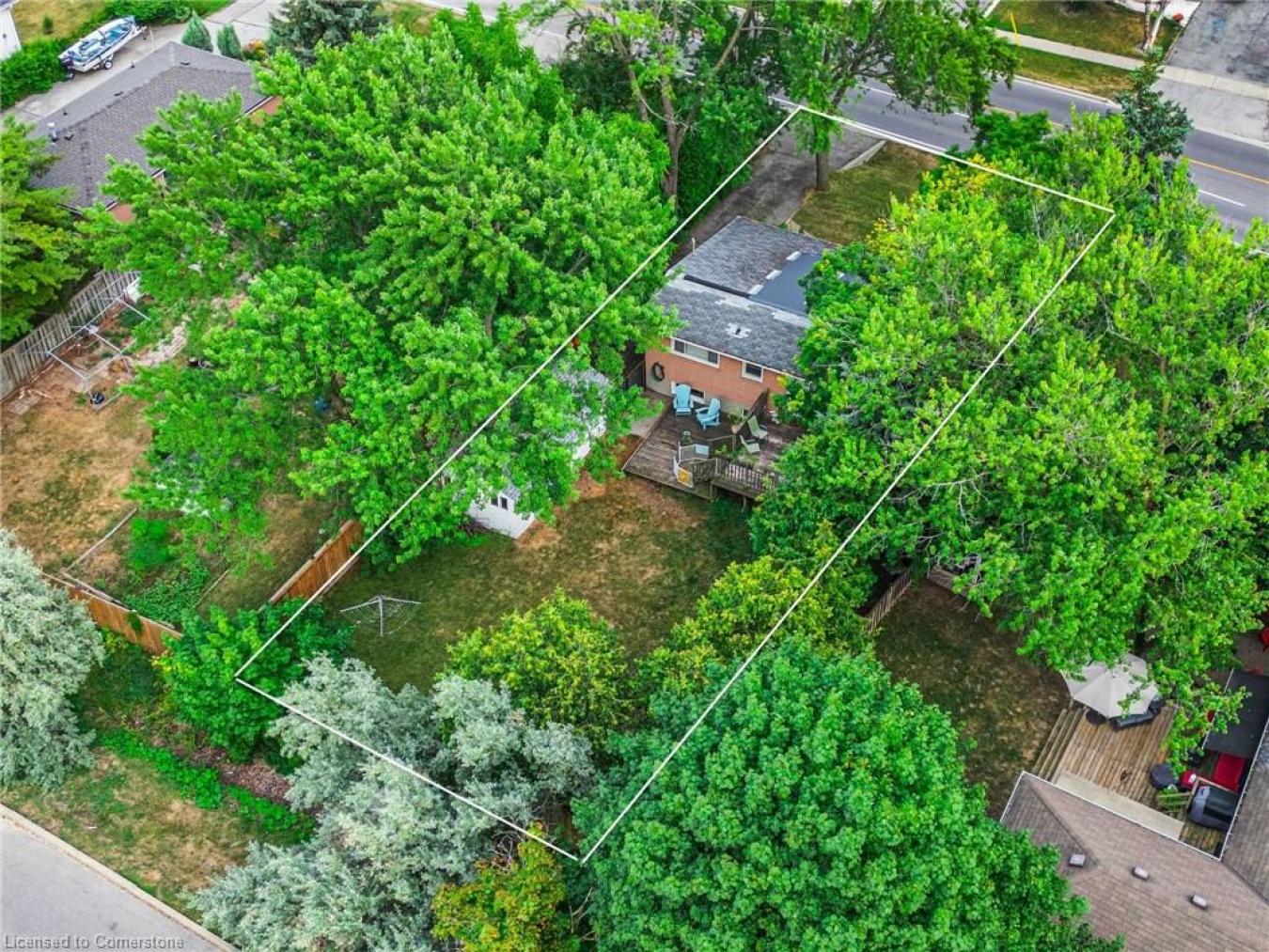 Oakville, Halton, L6K 2C5, Canada, 3 Bedrooms Bedrooms, ,2 BathroomsBathrooms,Residential,For Sale,1914876
