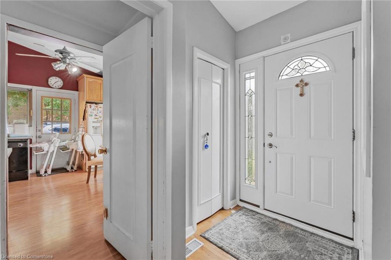 Oakville, Halton, L6K 2C5, Canada, 3 Bedrooms Bedrooms, ,2 BathroomsBathrooms,Residential,For Sale,1914876