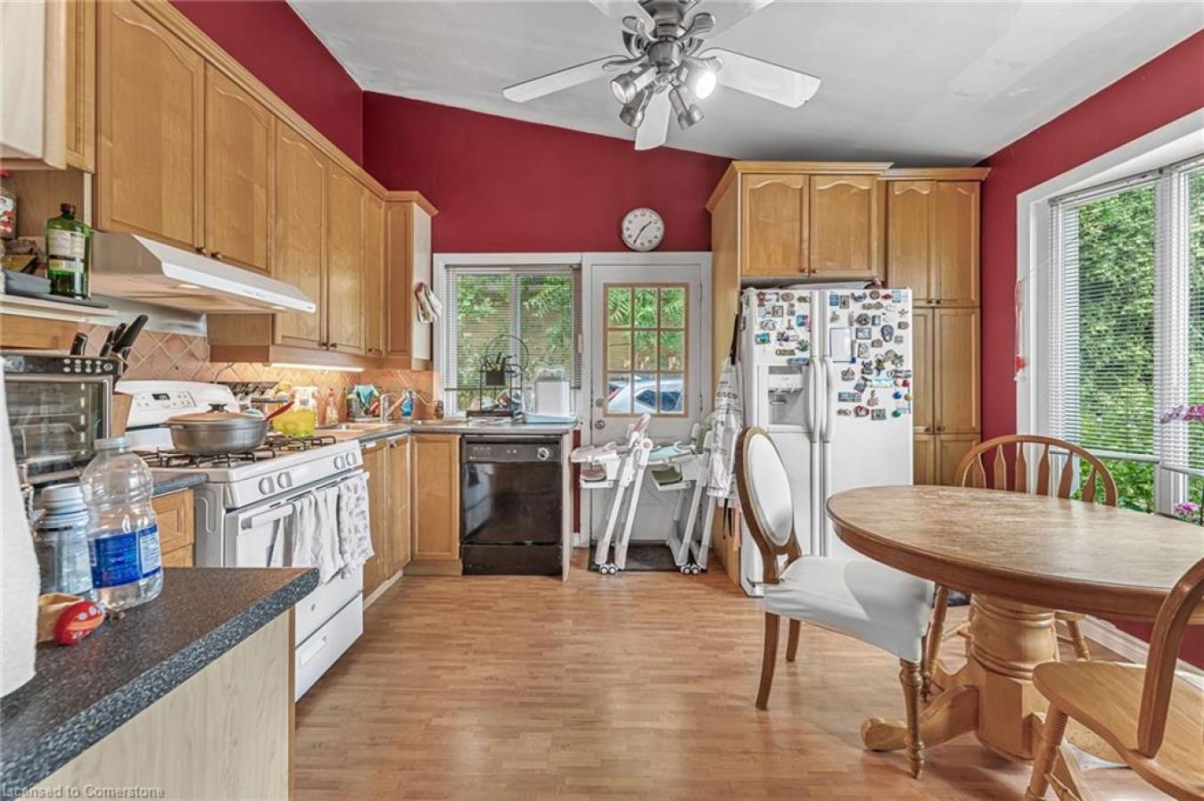 Oakville, Halton, L6K 2C5, Canada, 3 Bedrooms Bedrooms, ,2 BathroomsBathrooms,Residential,For Sale,1914876