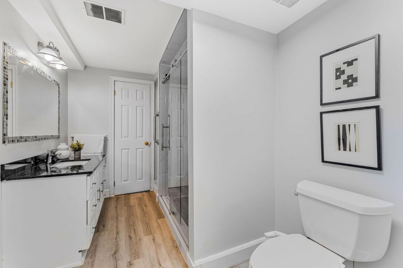 Oakville, Oakville, L6J 7M5, Canada, 4 Bedrooms Bedrooms, ,3 BathroomsBathrooms,Residential,For Sale,1914713