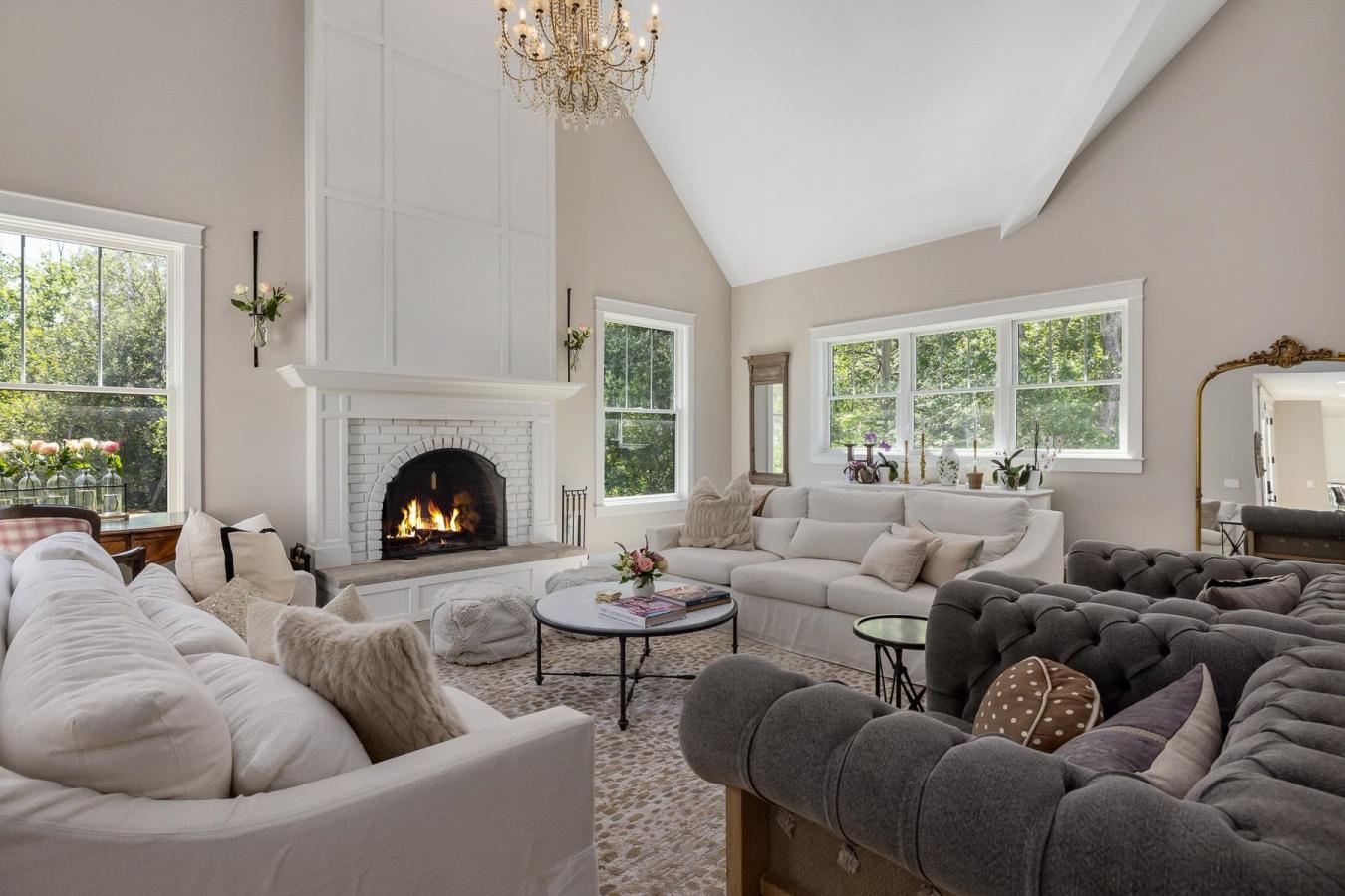 Portsmouth, New Hampshire, 03801, United States, 5 Bedrooms Bedrooms, ,5 BathroomsBathrooms,Residential,For Sale,1914712