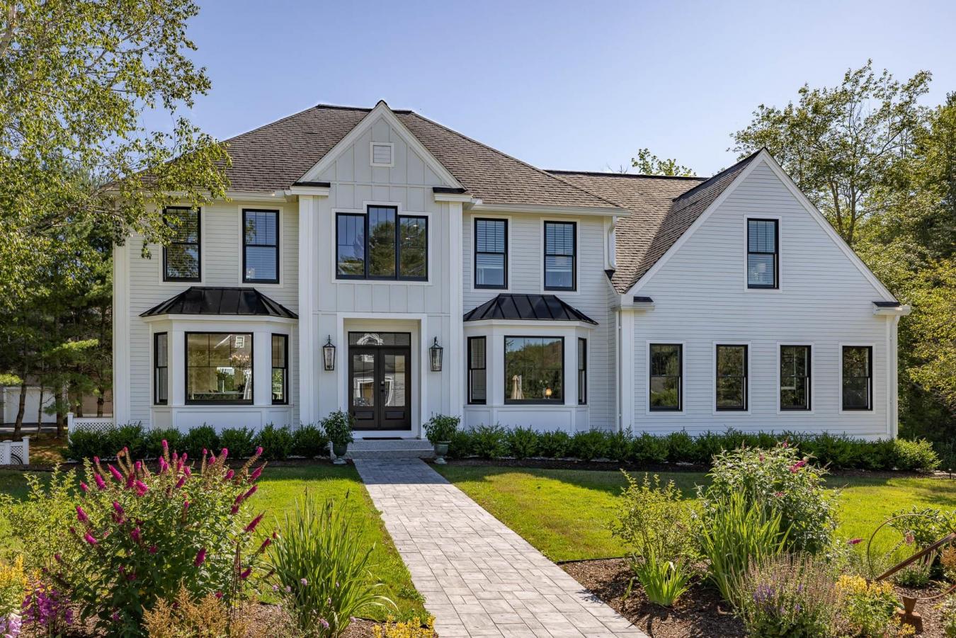 Portsmouth, New Hampshire, 03801, United States, 5 Bedrooms Bedrooms, ,5 BathroomsBathrooms,Residential,For Sale,1914712