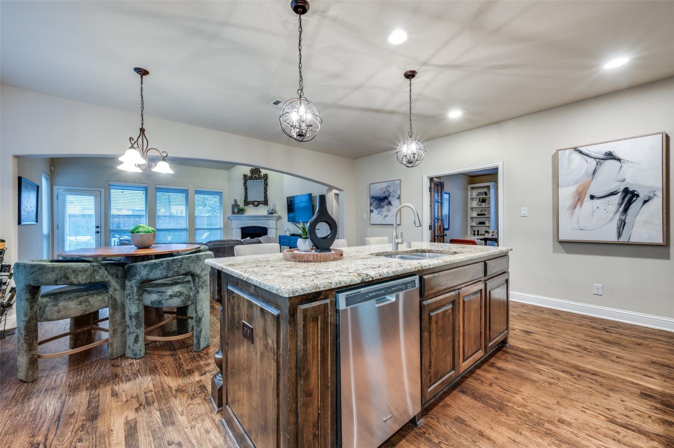 The Colony, Denton, 75056, United States, 4 Bedrooms Bedrooms, ,3 BathroomsBathrooms,Residential,For Sale,1929356