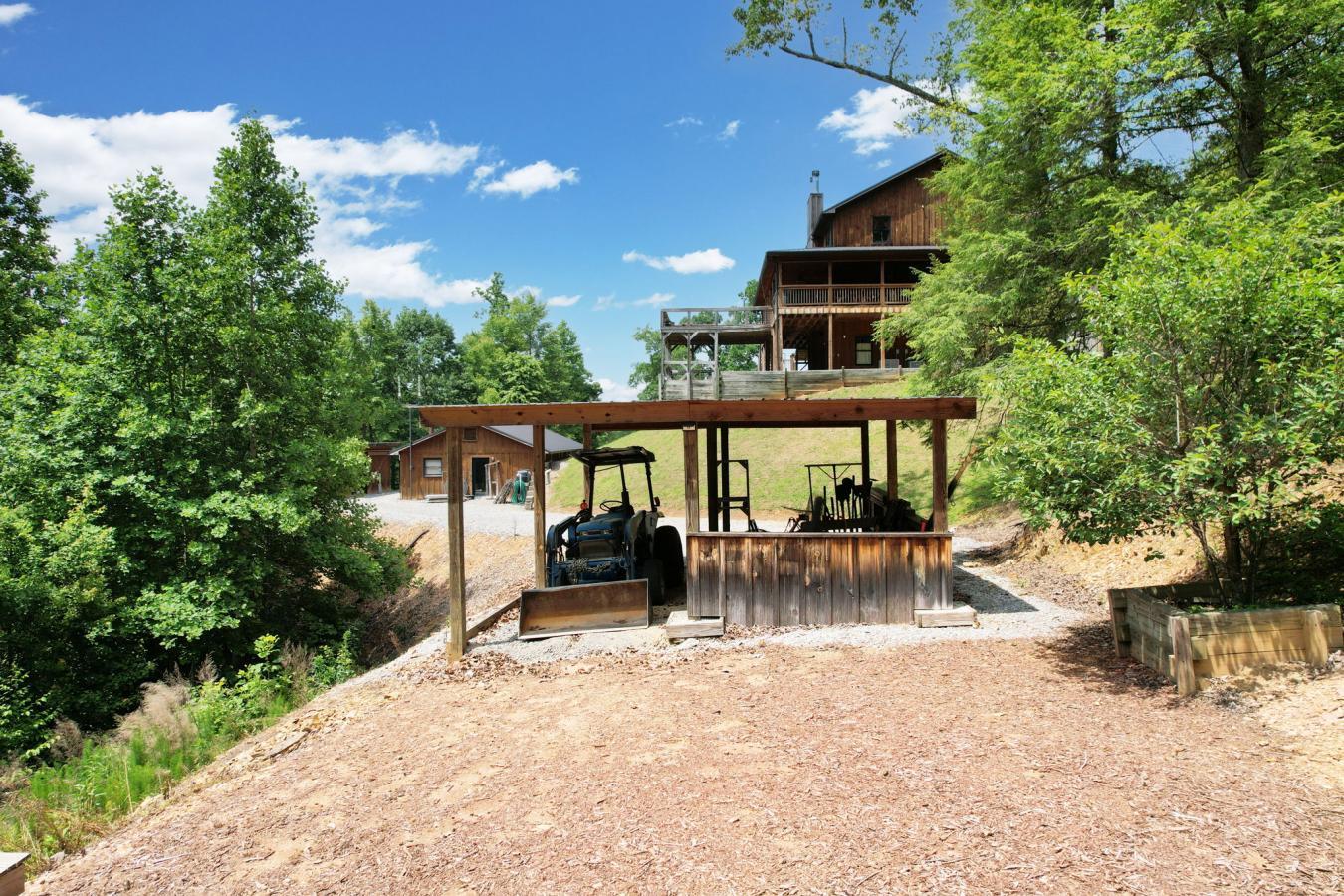 Reliance, Tennessee, 37369, United States, 5 Bedrooms Bedrooms, ,3 BathroomsBathrooms,Residential,For Sale,1914493