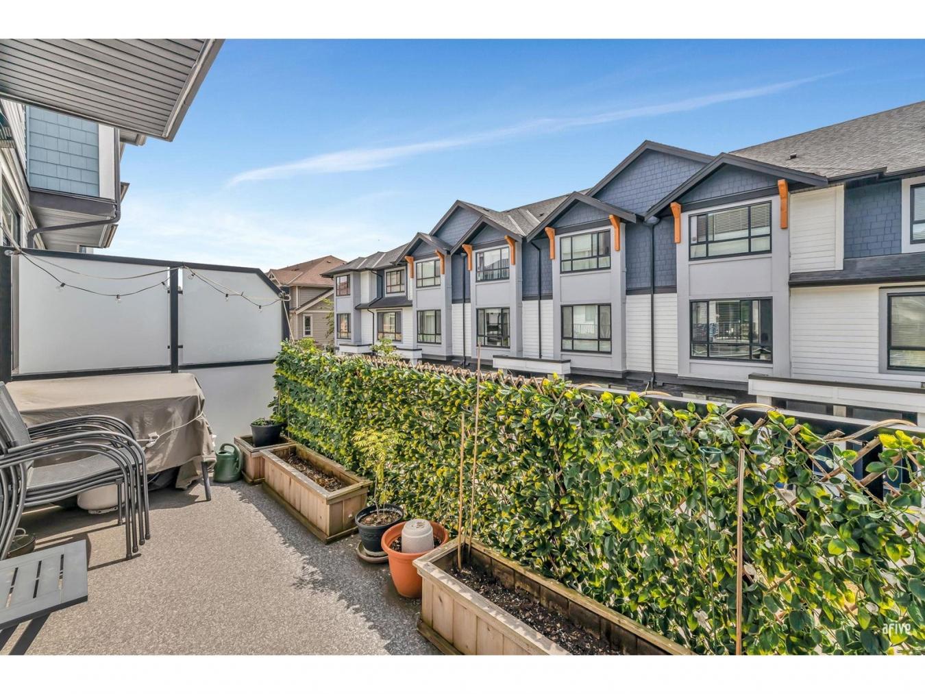 Langley, BC, V3A0L2, Canada, 3 Bedrooms Bedrooms, ,2 BathroomsBathrooms,Residential,For Sale,1914708