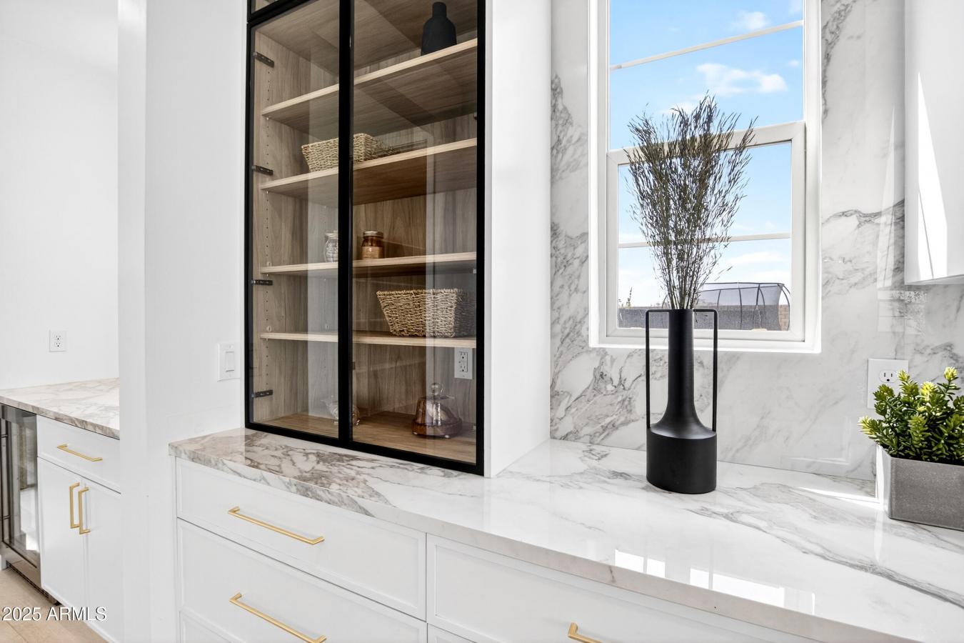 Mesa, Maricopa, 85212, United States, 5 Bedrooms Bedrooms, ,1 BathroomBathrooms,Residential,For Sale,1914706