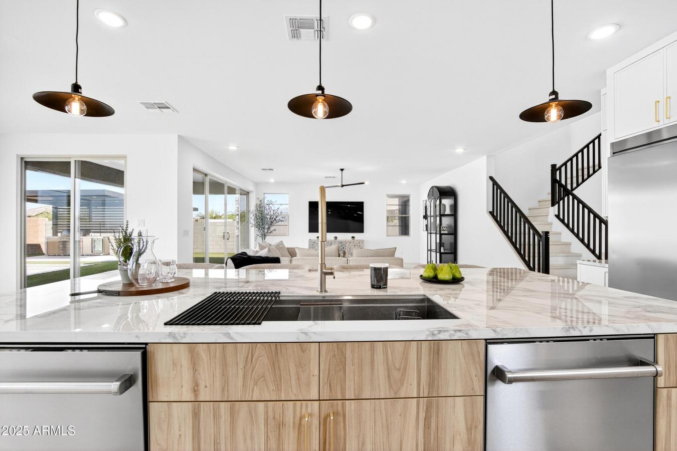 Mesa, Maricopa, 85212, United States, 5 Bedrooms Bedrooms, ,1 BathroomBathrooms,Residential,For Sale,1914706