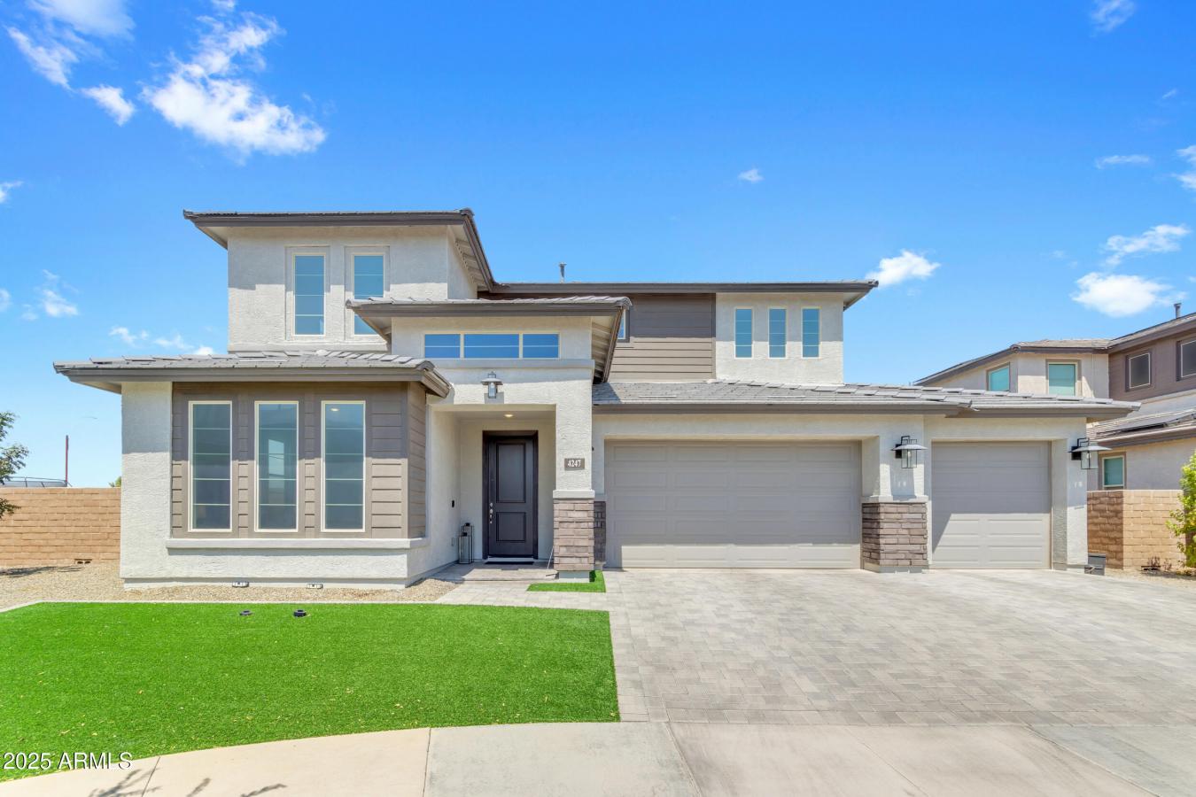 Mesa, Maricopa, 85212, United States, 5 Bedrooms Bedrooms, ,1 BathroomBathrooms,Residential,For Sale,1914706