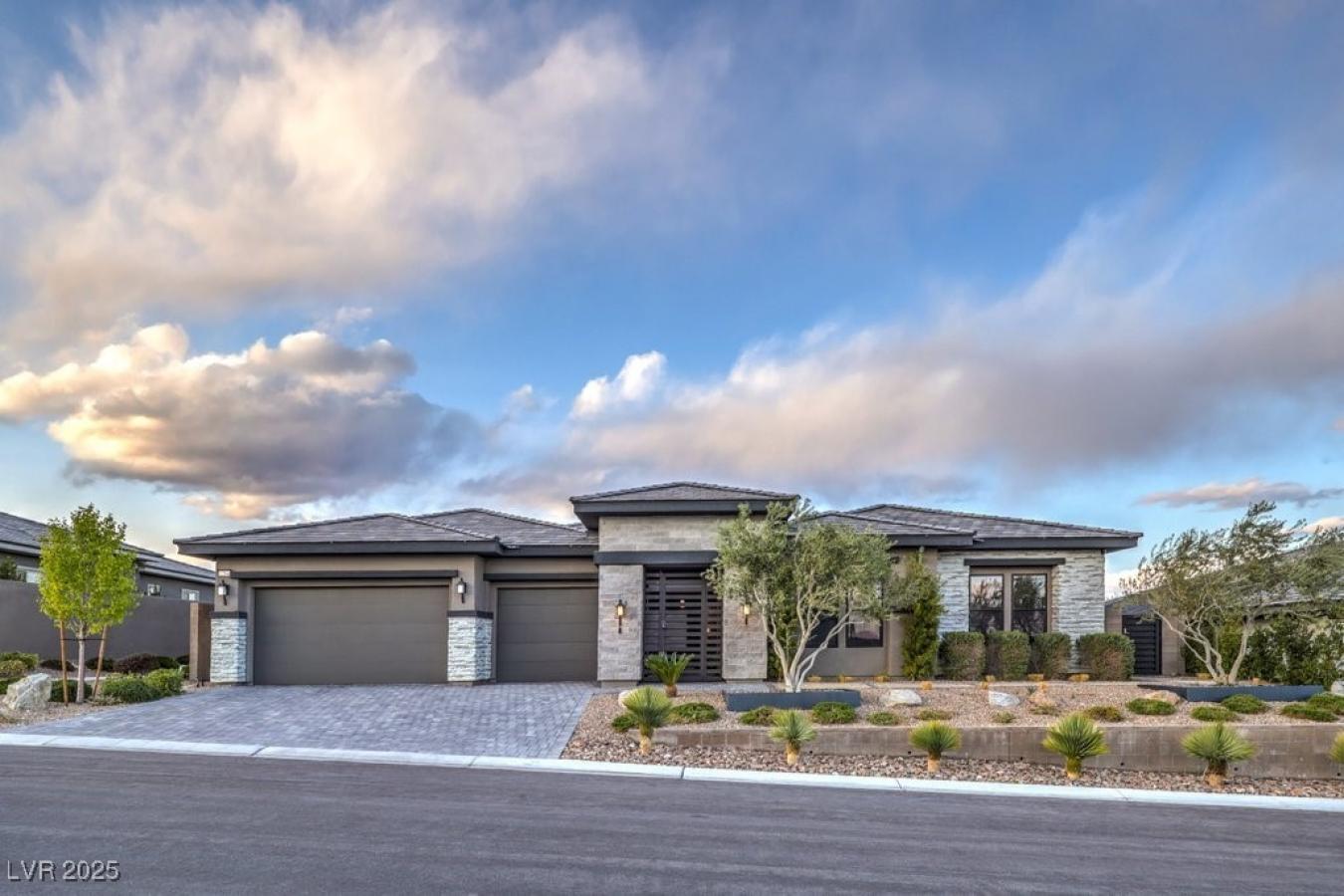 Las Vegas, Clark, 89138, United States, 4 Bedrooms Bedrooms, ,3 BathroomsBathrooms,Residential,For Sale,1914704