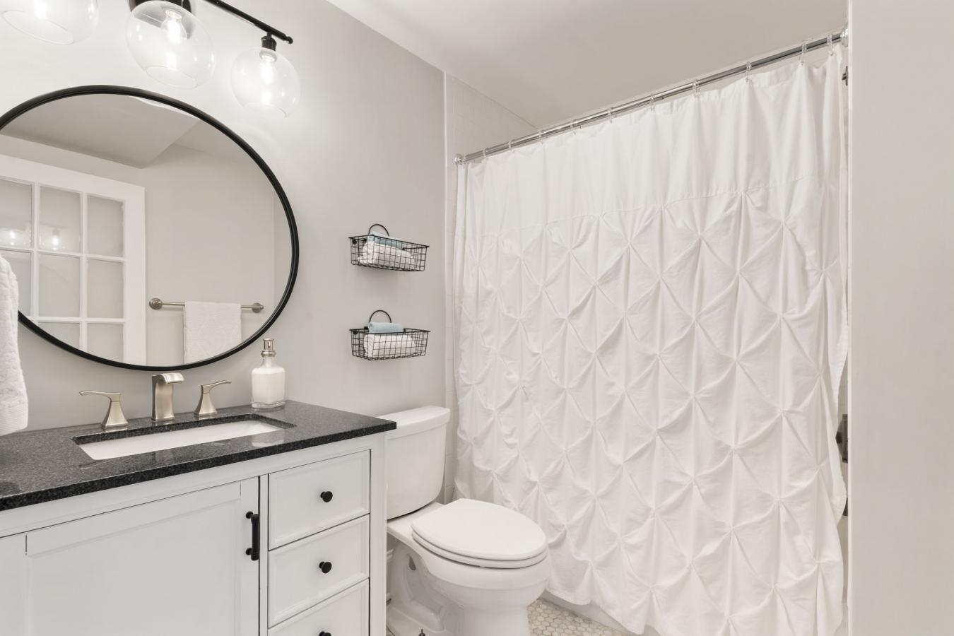 Philadelphia, Pennsylvania, 19106, United States, 4 Bedrooms Bedrooms, ,2 BathroomsBathrooms,Residential,For Sale,1914702