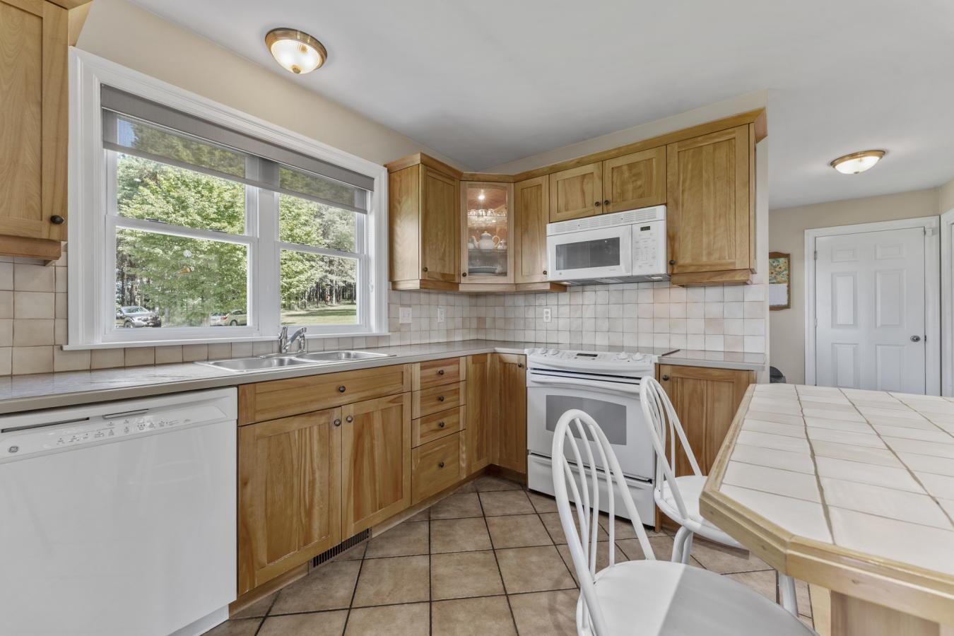 Hatley, Estrie, J0B 4B0, Canada, 3 Bedrooms Bedrooms, ,2 BathroomsBathrooms,Residential,For Sale,1914701
