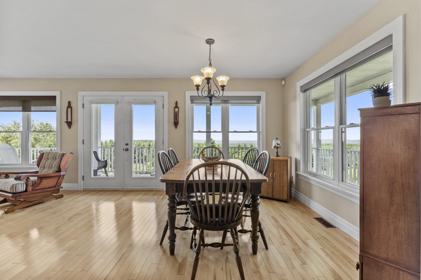 Hatley, Estrie, J0B 4B0, Canada, 3 Bedrooms Bedrooms, ,2 BathroomsBathrooms,Residential,For Sale,1914701