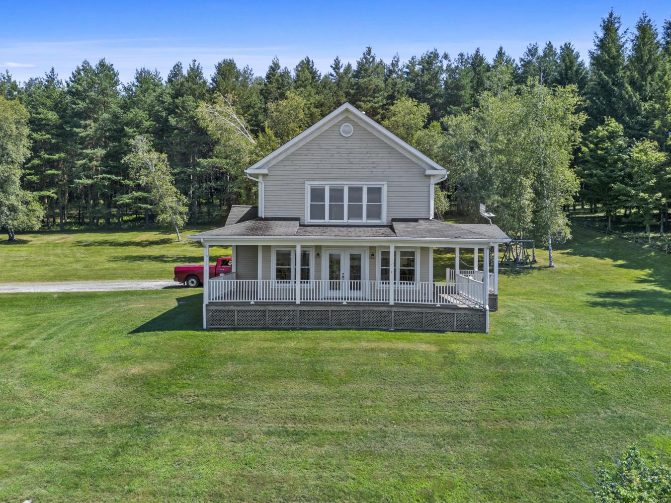 Hatley, Estrie, J0B 4B0, Canada, 3 Bedrooms Bedrooms, ,2 BathroomsBathrooms,Residential,For Sale,1914701