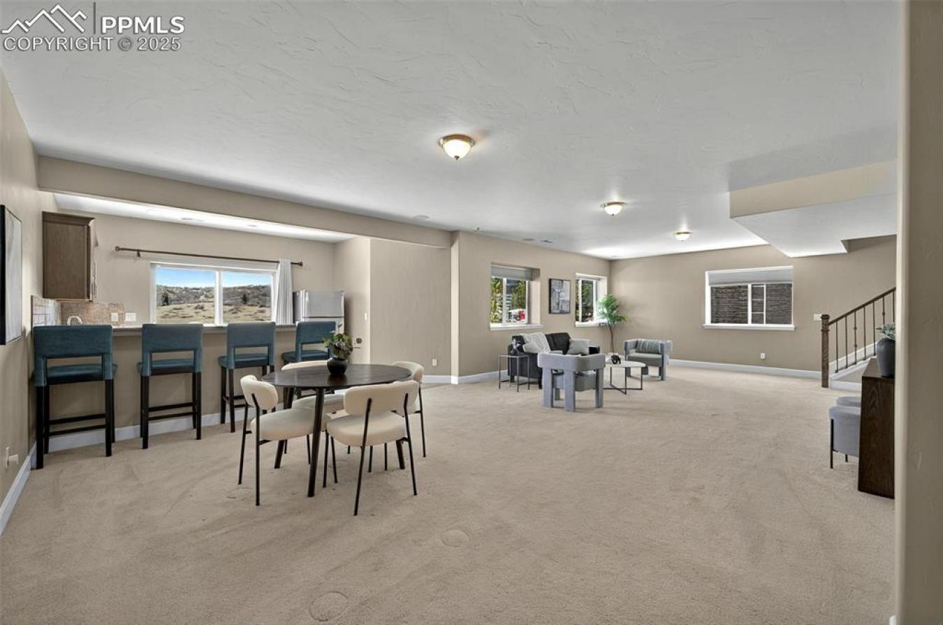 Monument, El Paso, 80132, United States, 5 Bedrooms Bedrooms, ,4 BathroomsBathrooms,Residential,For Sale,1934138