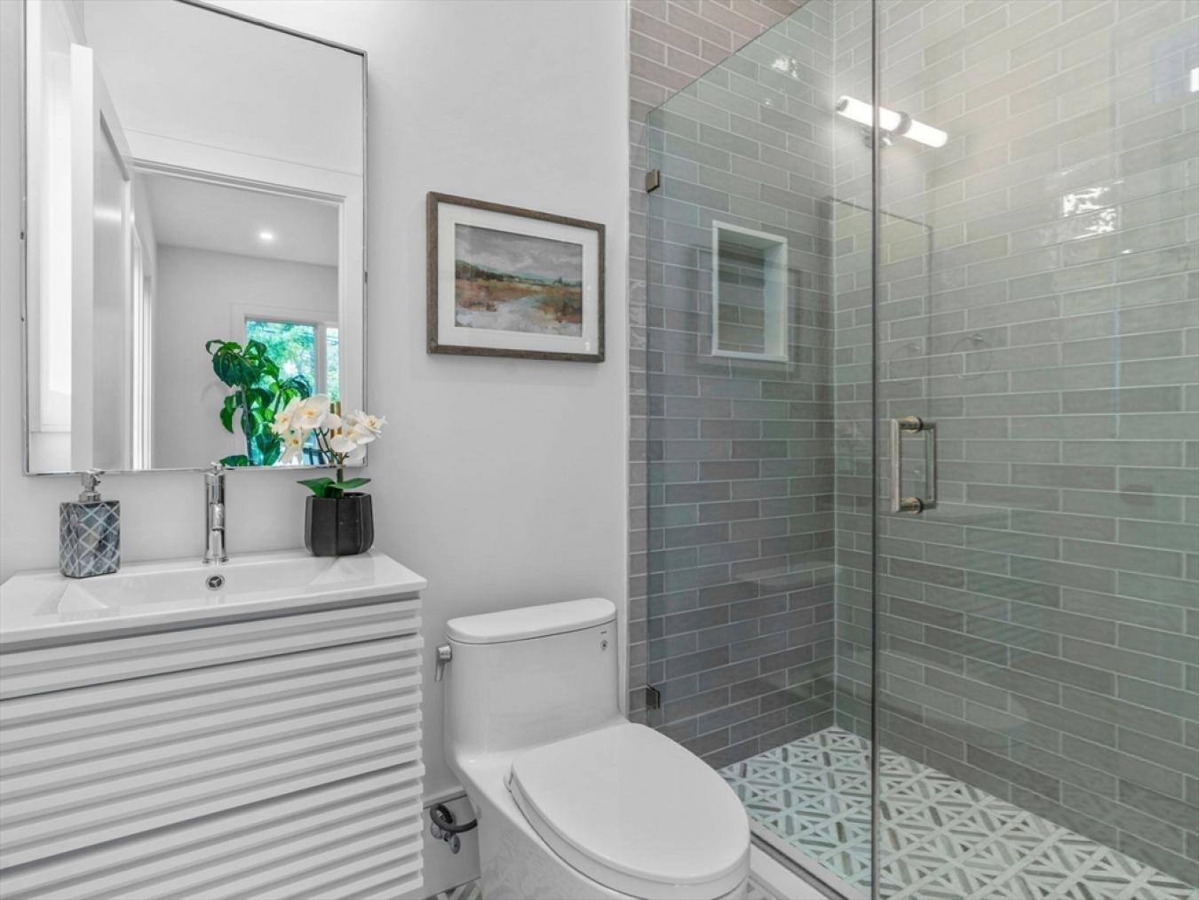 Newton, Middlesex, 02459, United States, ,Residential,For Sale,1914700