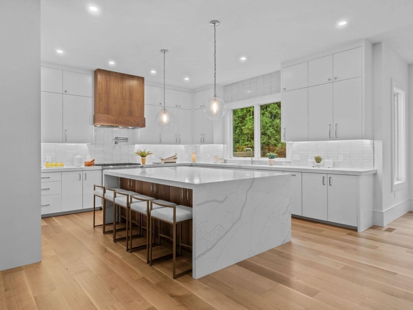Newton, Middlesex, 02459, United States, ,Residential,For Sale,1914700