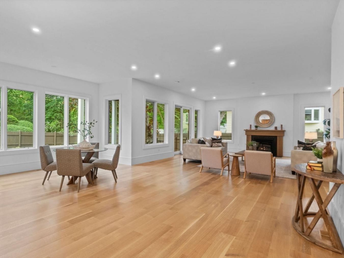Newton, Middlesex, 02459, United States, ,Residential,For Sale,1914700